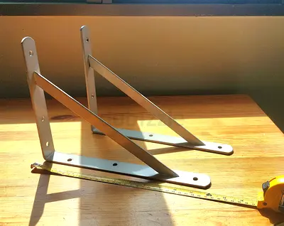 2 × Heavy-Duty Steel Shelf Brackets