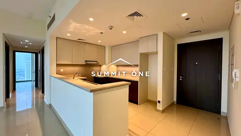 إطلالة على سنترال بارك والقناة | طابق مرتفع | شاغر