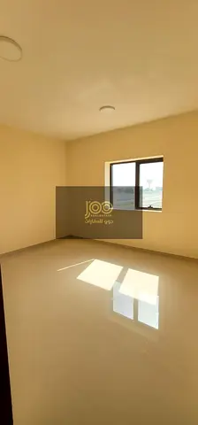 Al-Salama area, a distinctive apartment with a good size suitable for families, providing a comfortable and quiet residential environment.