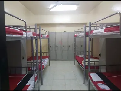 Bed space available for male executive in karama