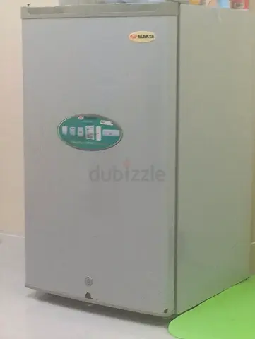 Single door fridge 0555063062 address madina Zayed behind fab bank Abu Dhabi uae