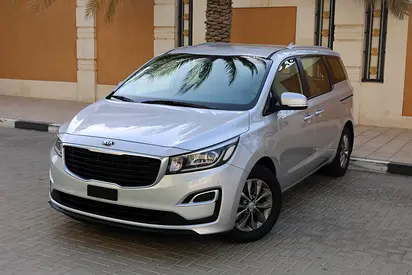 KIA GRAND CARNIVAL 3.3L V6 - GCC SPECS - ACCIDENT FREE - UNDER WARRANTY - FULL SERVICE HISTORY -