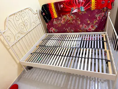 Double bed Queen size