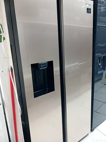 Large double-door refrigerator with water dispenser - good condition