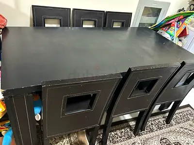 6 seater dinning table with stylish design