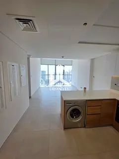Stylish 2BHK with Balcony Sea View