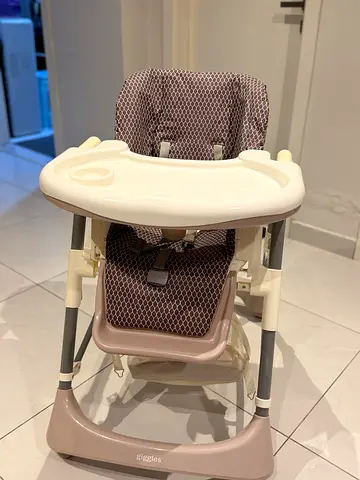 Selling baby Feeding high chair from Giggle brand