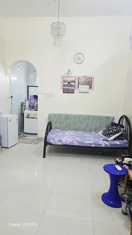 one room attached bathroom and kitchen available