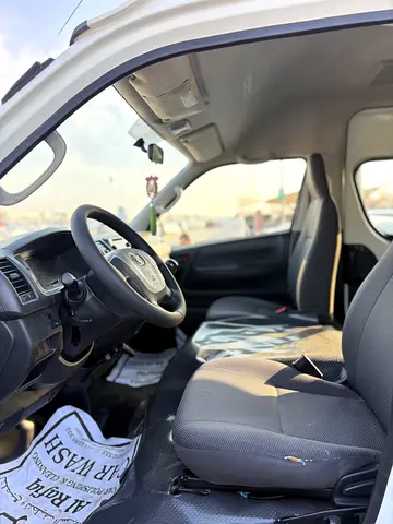 2017 Toyota HIACE 照片 10