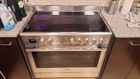 bosch latest model Series 8 electric cooker 5 burner 90 / 60 cm