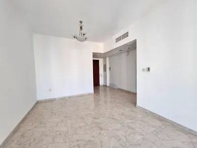 Chiller free Bldg: Lavish 2-BHK: GYM-POOL : Prime📍 Location: For Family