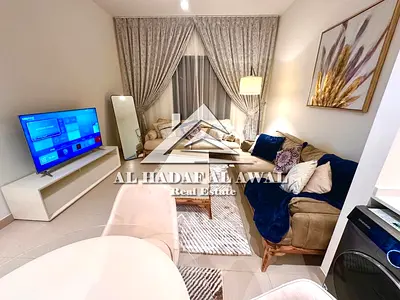 للإيجار الشهري غرفه وصاله بجزيرة مريم مع انترنت وباركنج وجيم ومسبح