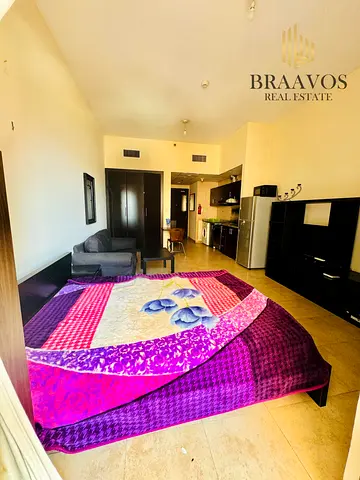 SPACIOUS | BIG BALCONY | AFFODABLE