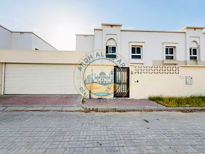 Best Price 4BR+M Villa | Renovated | Family Living