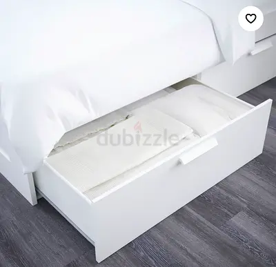 bed with mattress ,four under-bed drawers with medical high quality mattress