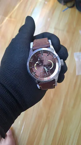 Guess Newport mens watch, model W95046G2.  Dive