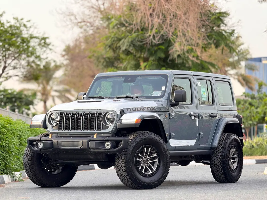 Jeep Wrangler 2024 — photo 1 of 18
