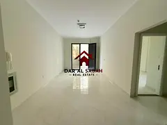 6 cheque payment/deposit cheque/brand new building/ready to move!