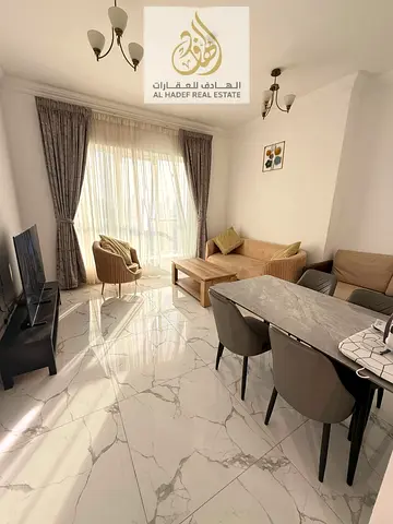 متاح ابراج الواحه  غرفه وصاله مع جيم ومسبح وباركينج  وفرش  مطلوب ٣٥ الف  الدفعات ٤  التامين شيك لا يصرف
