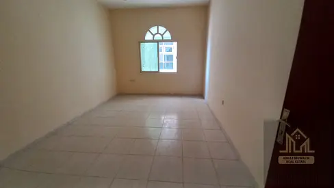 🔹 Good 1BHK Apartment with Balcony | Prime Location | Only AED 28K – Bu Daniq, Sharjah