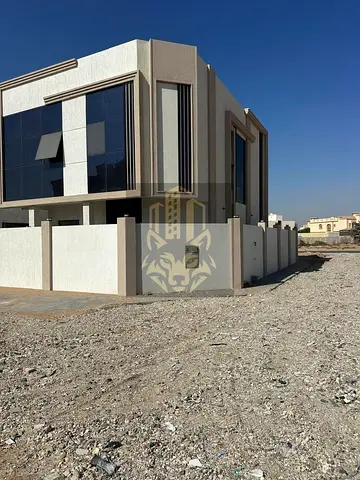 فيلا كورنر للإيجار أول ساكن تصميم مودرن وتشطيب فاخر في الياسمين عجمان