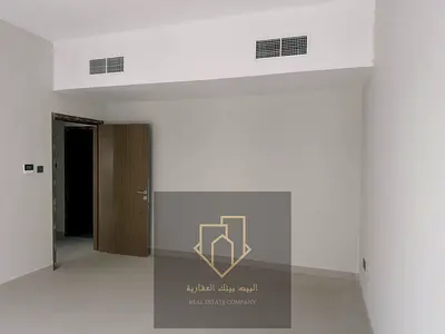 امتلك شقه جاهزه بمساحه مميزه علي شارع الشيخ محمد بن زايد تملك حر لجميع الجنسيات