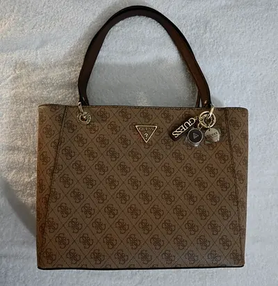 Guess (NOELLE II TOTE BAG)