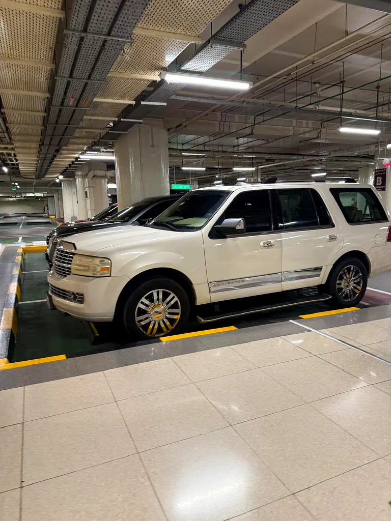 Lincoln Navigator 2007 — photo 1 of 1
