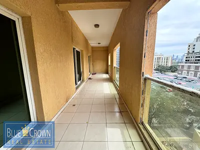 Amazing 2-BHK / Laundry Room / Spacious + Close Kitchen