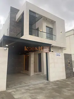 Sophisticated Family Living | Premium Finishes | Freehold