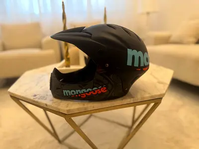 Mongoose full-face BMX/MTB helmet — matte black, size M (used)