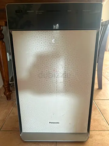 Panasonic Air Purifier / Humidifier - Good Working Condition