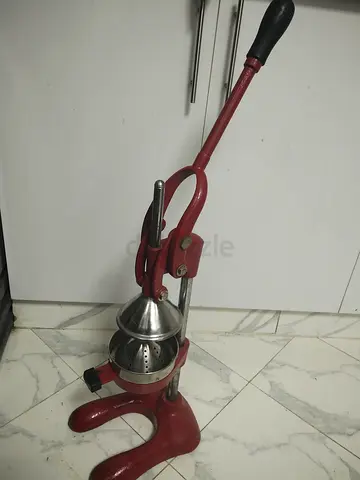 Manual juicer for perfect juice