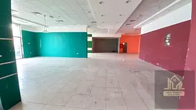 Spacious 4500 Sq Ft Shop | Prime Main Road Location | AED 300K – Bu Daniq, Sharjah