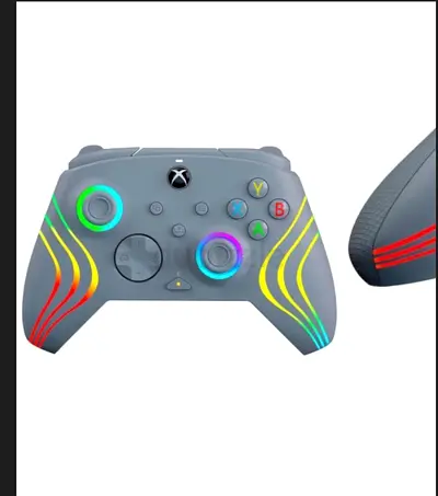 White Xbox Wired Controller with USB-C Cable - Good Condition