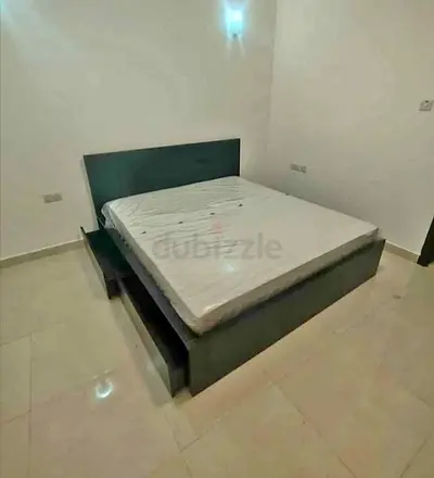 Malam queen size bed 160/200cm bed with 2 storage drawers underneath and Ikea mattres