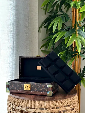 Louis Vuitton Damier 8 watch case