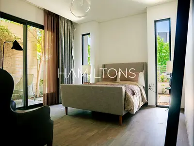 Luxury Corner Villa | Family-Friendly Community | Resale