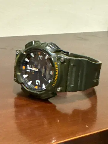Used Mens Sport Digital-Analog Watch (Green, Rugged) - Good Working Condition
