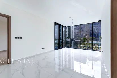 AMENITIES VIEW | MULTIPLE OPTION | AREA SPECIALIST