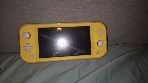 Yellow Nintendo Switch Bundle - 6 Games + 128GB - Great Condition