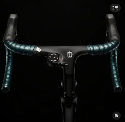 Factor -O2- Full Carbon All Rounder -Carbon Toad Bike- Shimano ultegra- 12 speed di2 disc brake