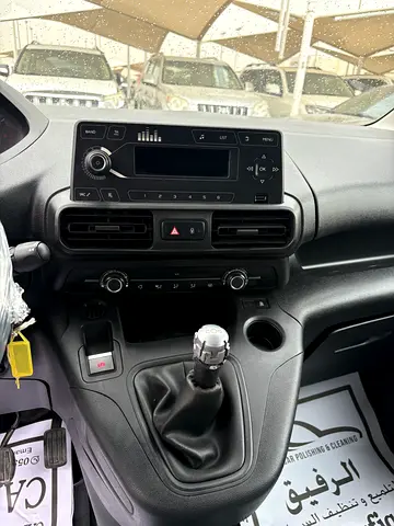 Peugeot Partner Van Short Body, миниатюра 10