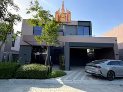FULLY FURNISHED || LUXURIOUS 4BR VILLA || PRIVATE POOL || READY TO MOVE