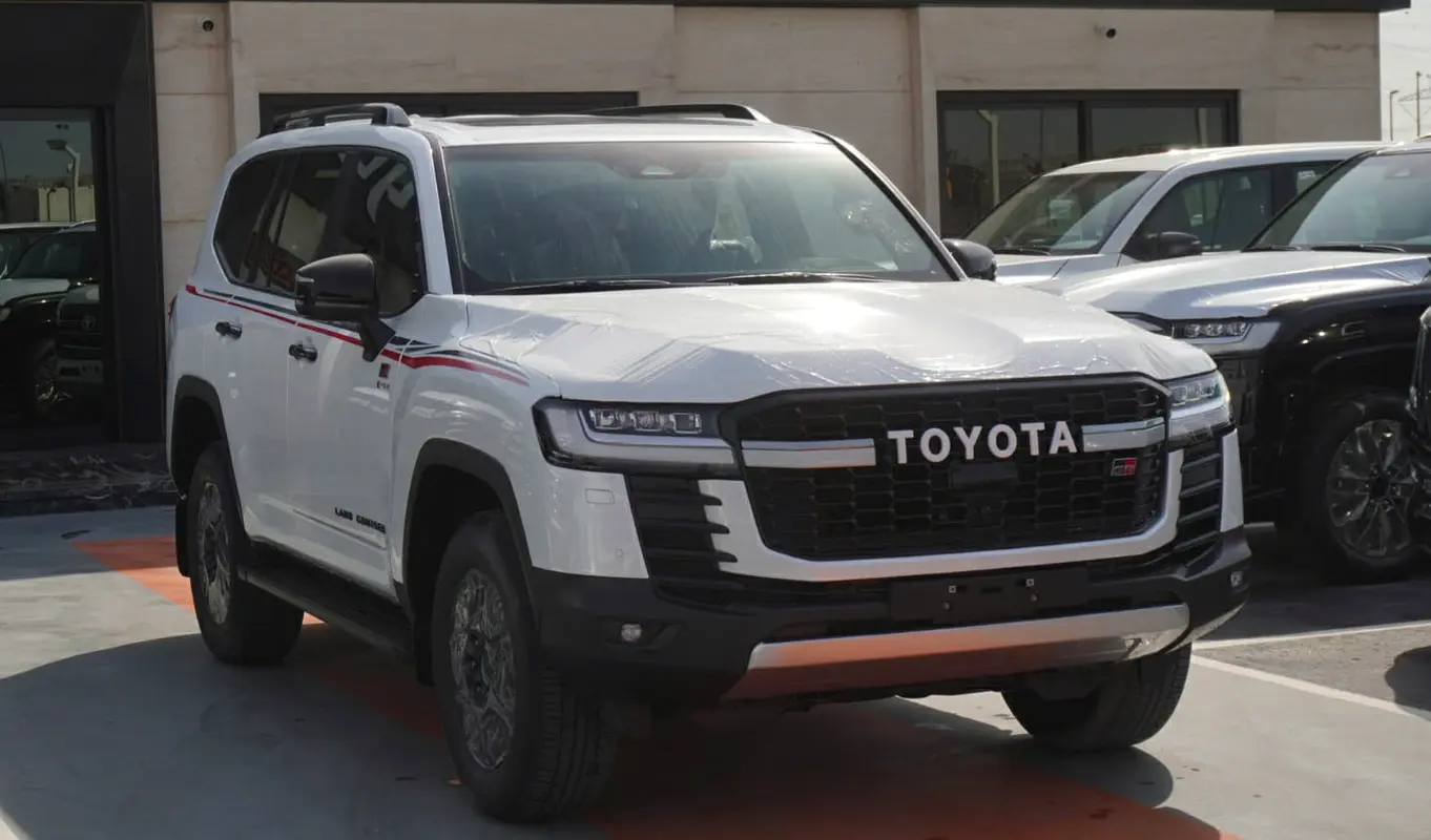 Toyota Land Cruiser 2026 — photo 1 of 19