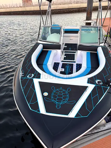 جت بوت حديث 2024 – ياماها 250HP | سرعة عالية + تجهيز سياحي كامل | فرصة استثمار