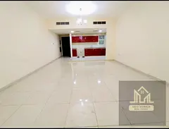 Very Big Studio On The Road Building In Muwalieha