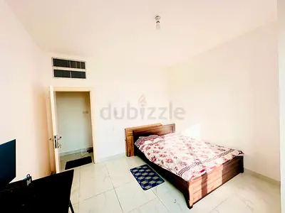 ROOM WITH SEPERATE WASHROOM FOR INDIAN COUPLES OR SINGLE WORKING LADY