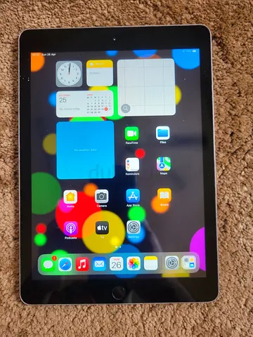 ipad 5th generation  32GB ( fixed price)
delivery  available