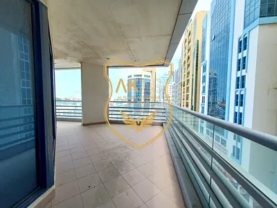 Sea view| 2800 sq,ft Ac free Office Available| partitioned room's| parking free